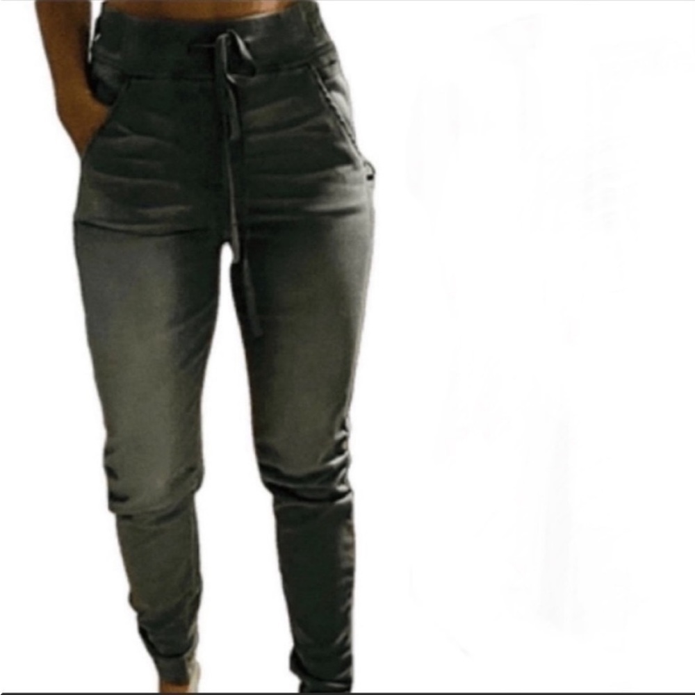 Elan charcoal gray pull on elastic waist drawstring soft faded jeggings. Small.
